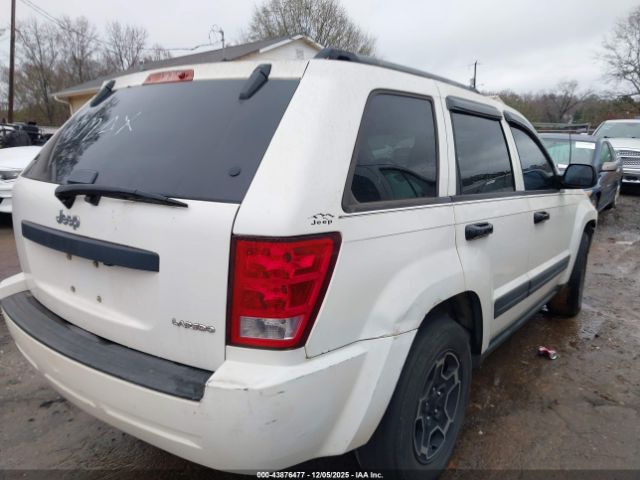 Jeep Grand Cherokee Laredo Image 3