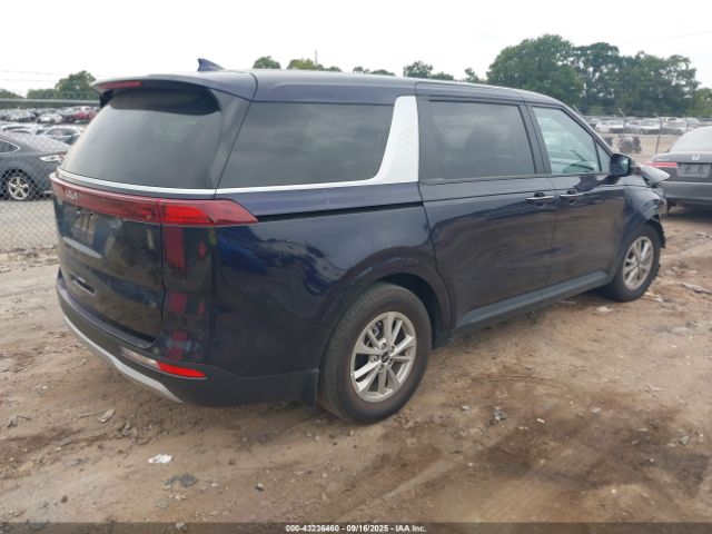 Kia Carnival Lx Image 3