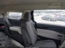 Kia Carnival Lx Image 4