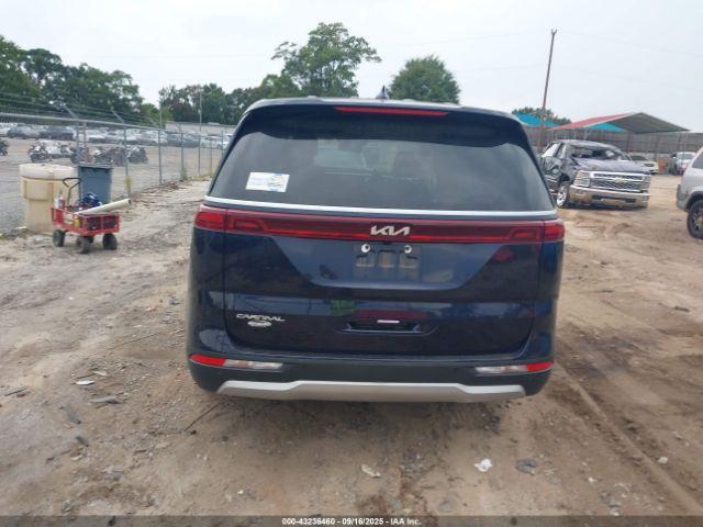 Kia Carnival Lx Image 13