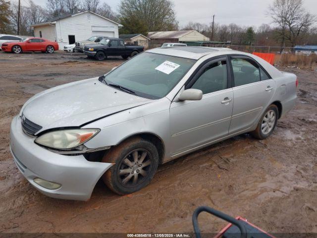 Toyota Camry Xle Image 16