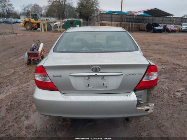 Toyota Camry Xle Image 7