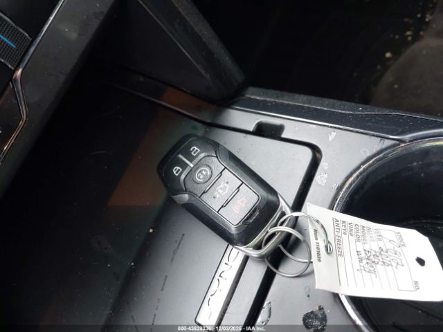 Ford Explorer Xlt Image 7