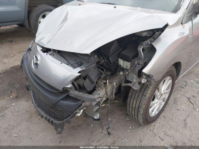 Mazda Mazda5 Sport Image 3