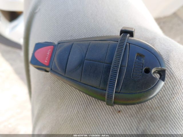 Dodge Challenger Image 11