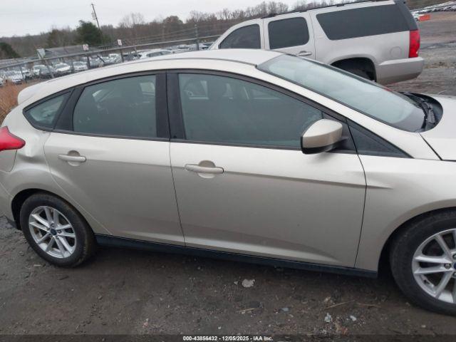 Ford Focus Se Image 12