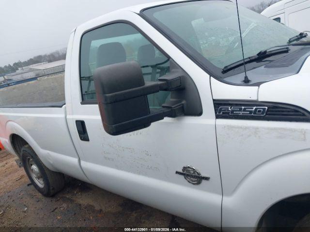 Ford F-250 Xl Image 2